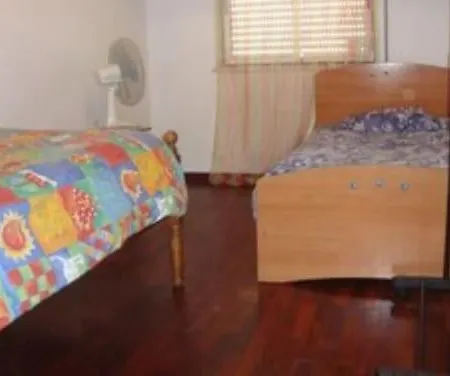 Entire 3 Bed With Private Wc ! شقة Samouco