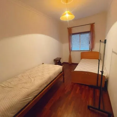 شقة Entire 3 Bed With Private Wc !