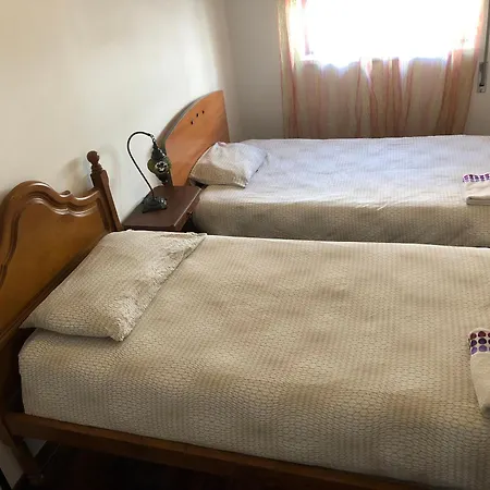 Apartman Entire 3 Bed With Private Wc ! *