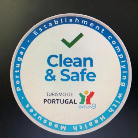 Apartman Entire 3 Bed With Private Wc !