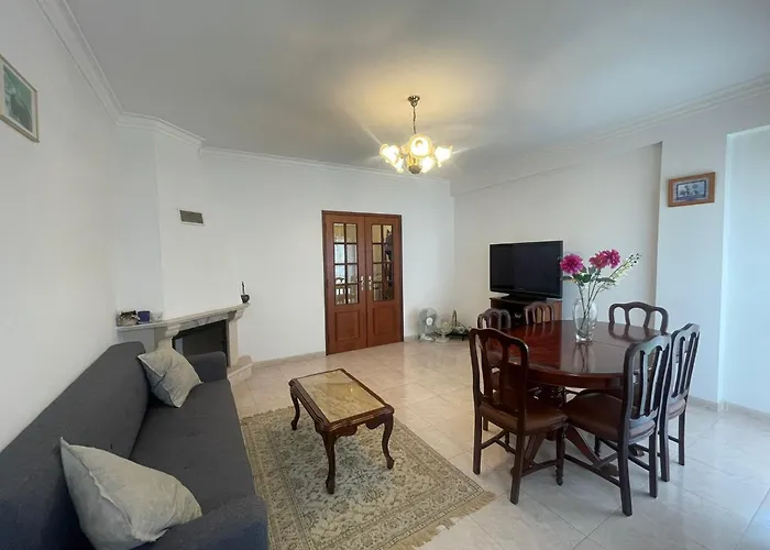 Entire 3 Bed With Private Wc ! Appartement